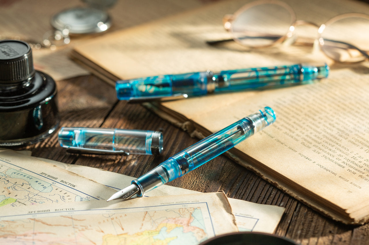 Nahvalur (Narwhal) Original Plus Azureus Blue Fountain Pen