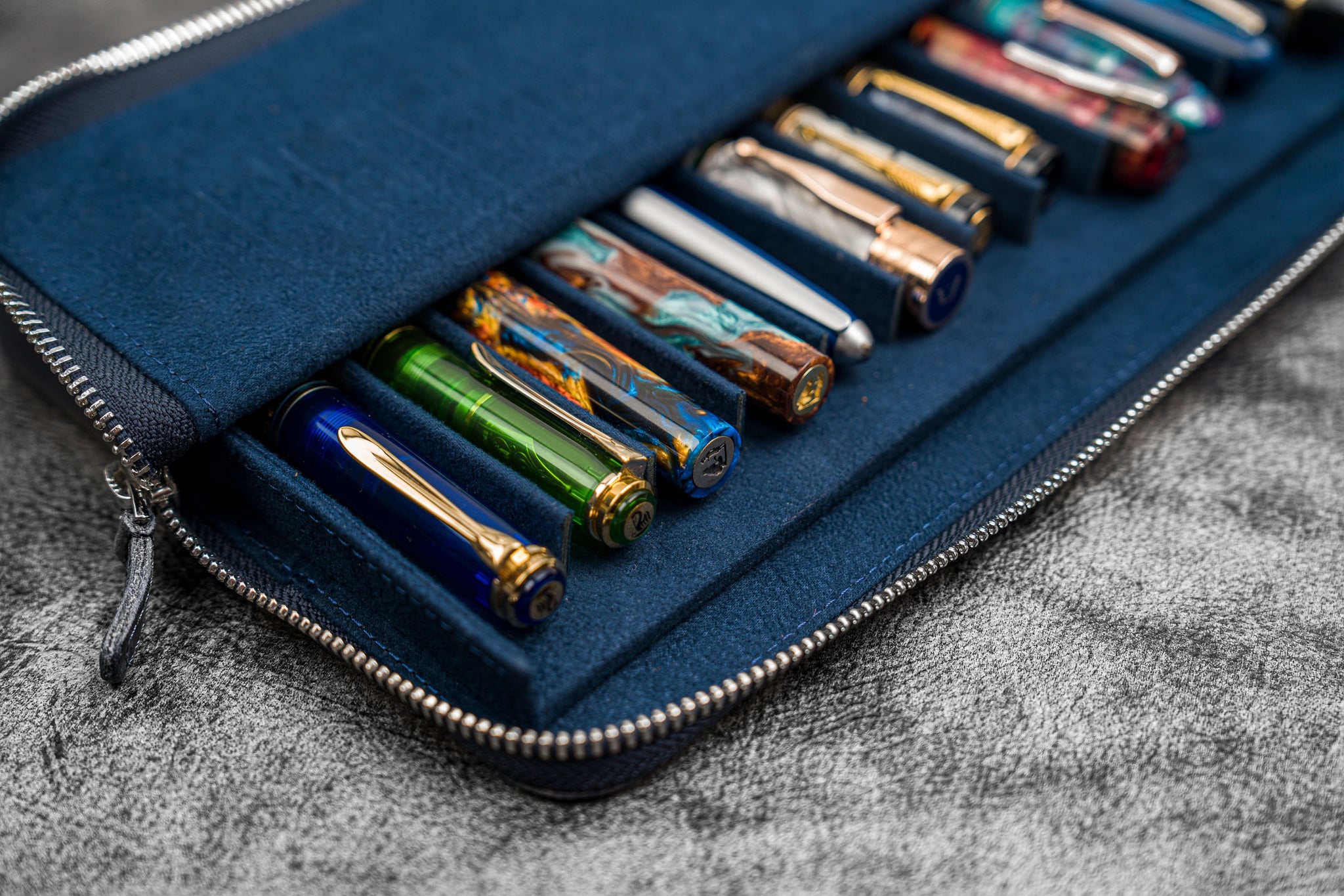 Siwa Naoron Paper Slim Pen Case in Dark Blue