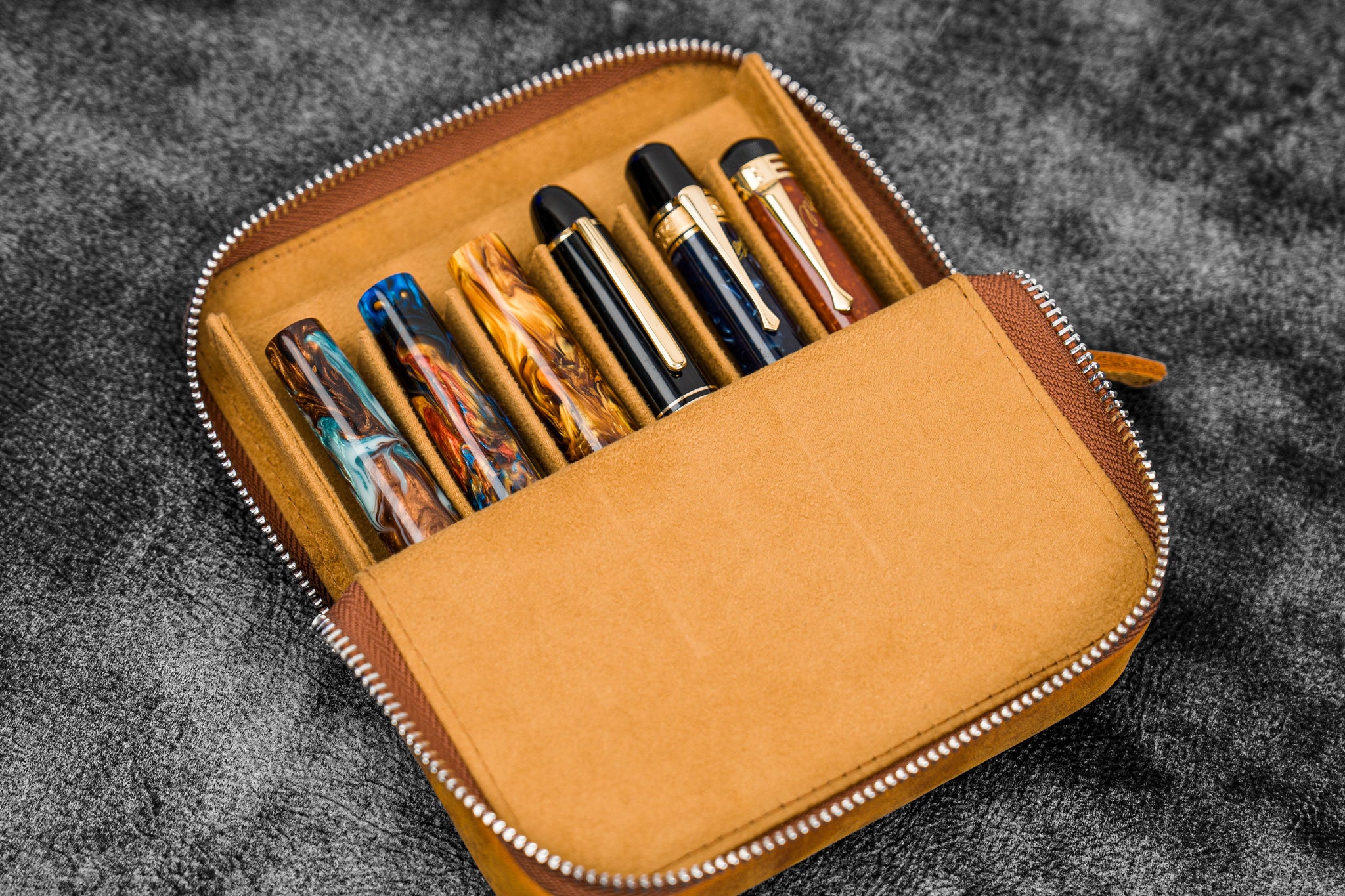 GALEN LEATHER MAGNUM OPUS 6 SLOTS HARD PEN CASE WITH REMOVABLE PEN TRAY -  CRAZY HORSE NAVY SMOKY - TY Lee Pen Shop - TY Lee Pen Shop