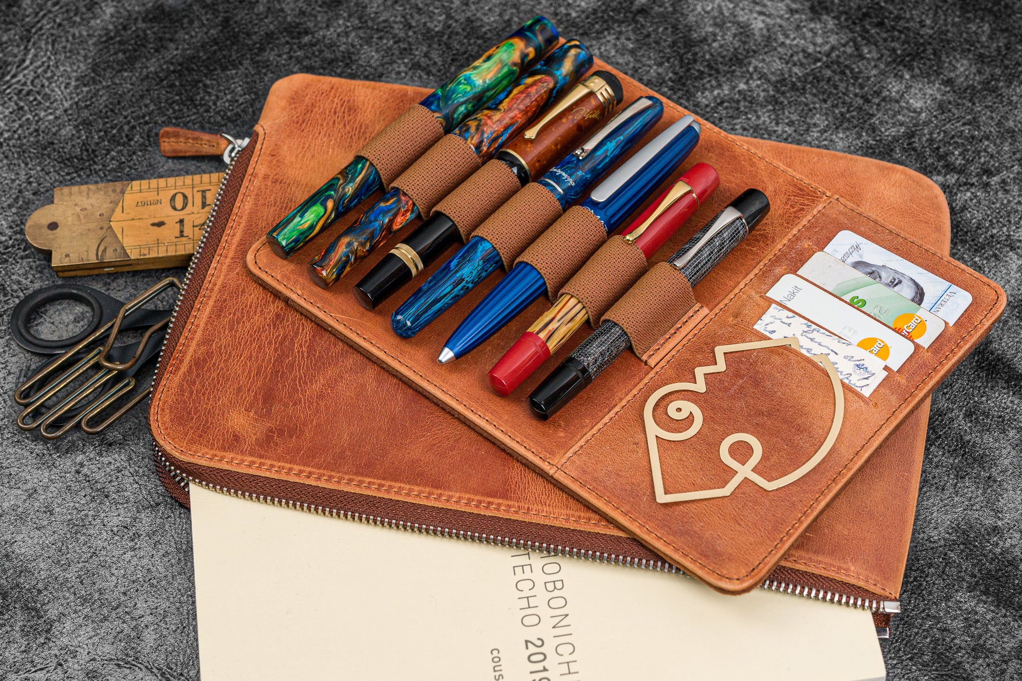 Large-capacity Pen Book All-in-one Zipper Pen Bag Retro Pen Pouch Crazy  Horse Leather Pencil Bag for School Students Stationery