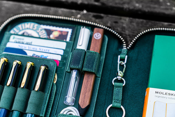 Leather-Zippered-iPad-Mini-
