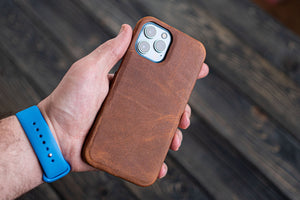 Leather iPhone 12 Pro Max (6,7") Hard Back Cover - Compatible with MagSafe