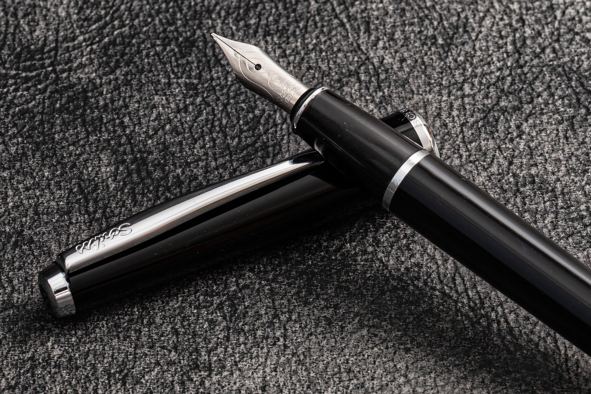 Scrikss 33 Fountain Pen - Navy Blue | Buy Online at Galen Leather