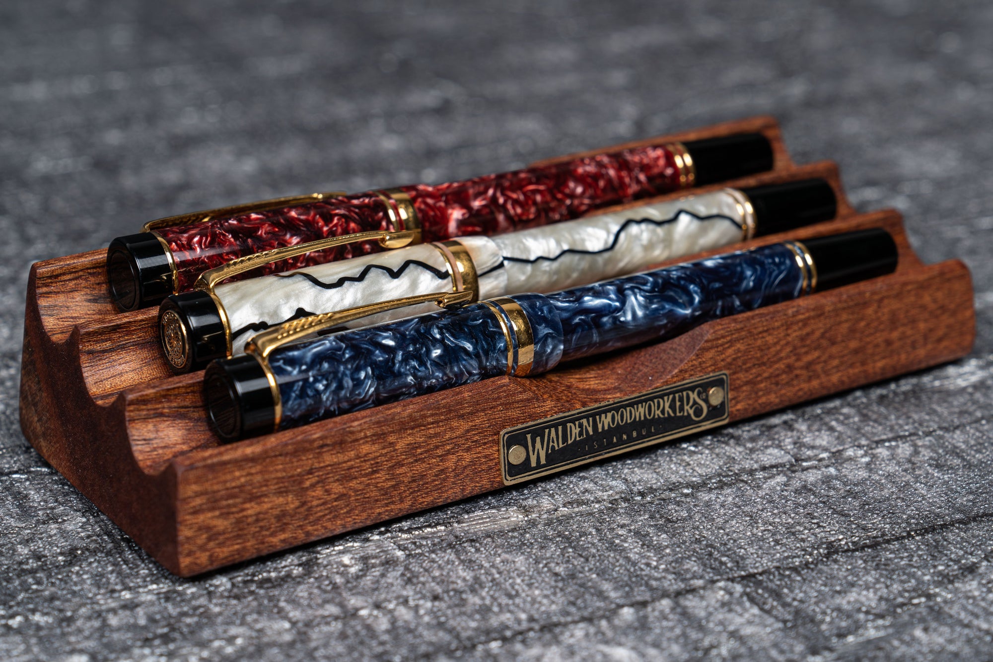 フロアスタンド PENFOLD フロアスタンド PENFOLD INTERFORM（インターフォルム） フロアライト