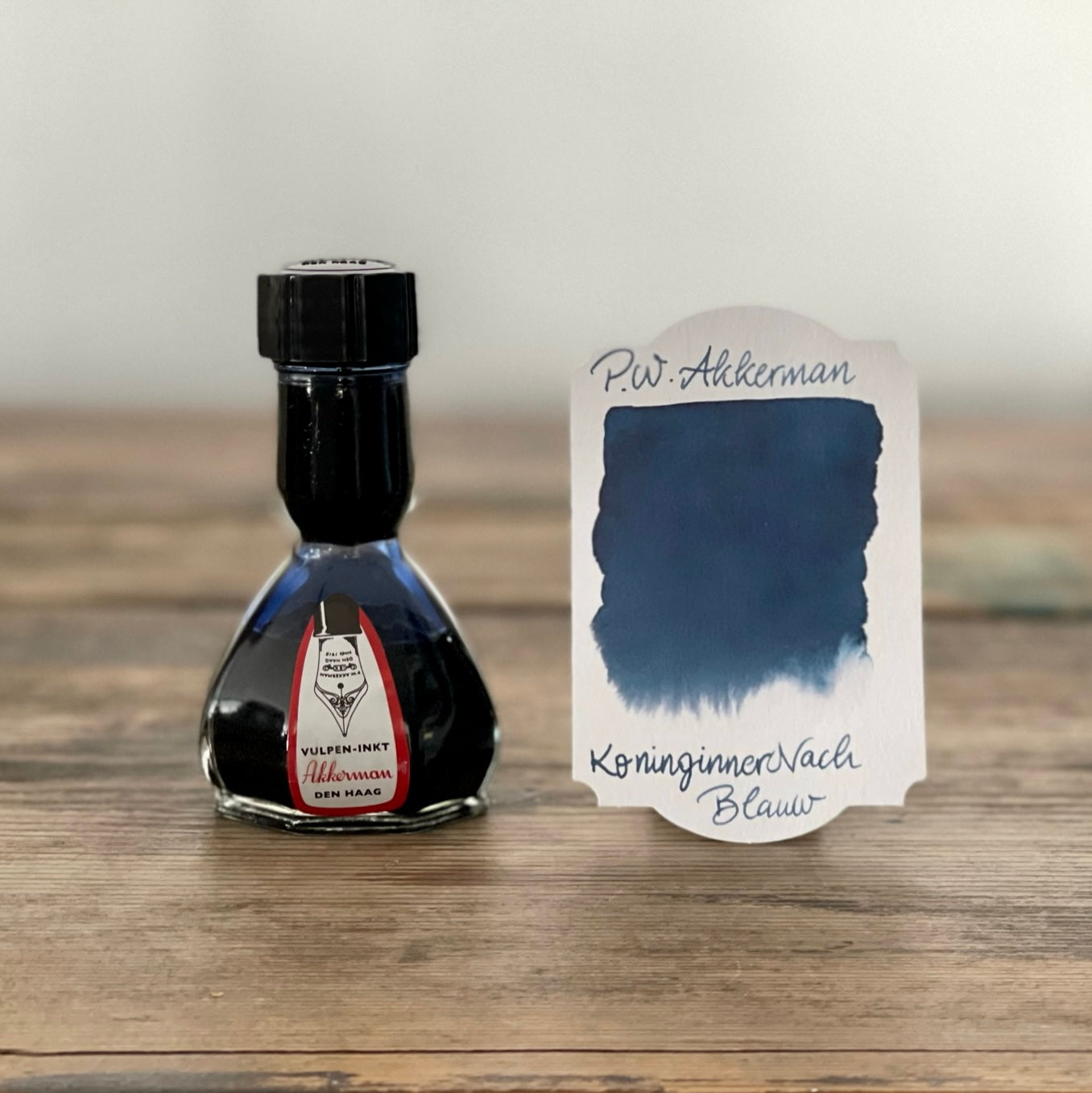 【稀少品】Akkerman アッカーマン 大 万年筆インク #7 クリムゾン DMボトルインク | 伊東屋オンラインストア