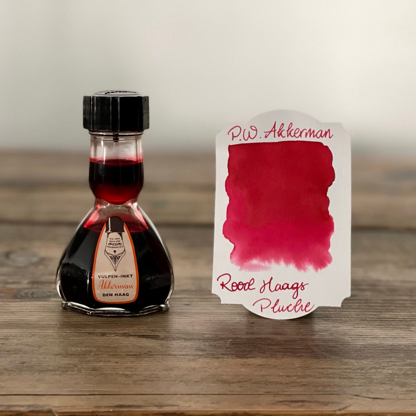 Ink Rood Akkerman 19 Rood Haags Pluche Fountain Pen Ink - Galen Leather