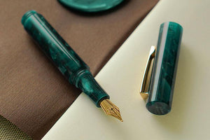 Hightide - Attache Marbled Fountain Pen - Green-Galen Leather