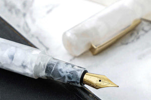 Hightide - Attache Marbled Fountain Pen - White-Galen Leather