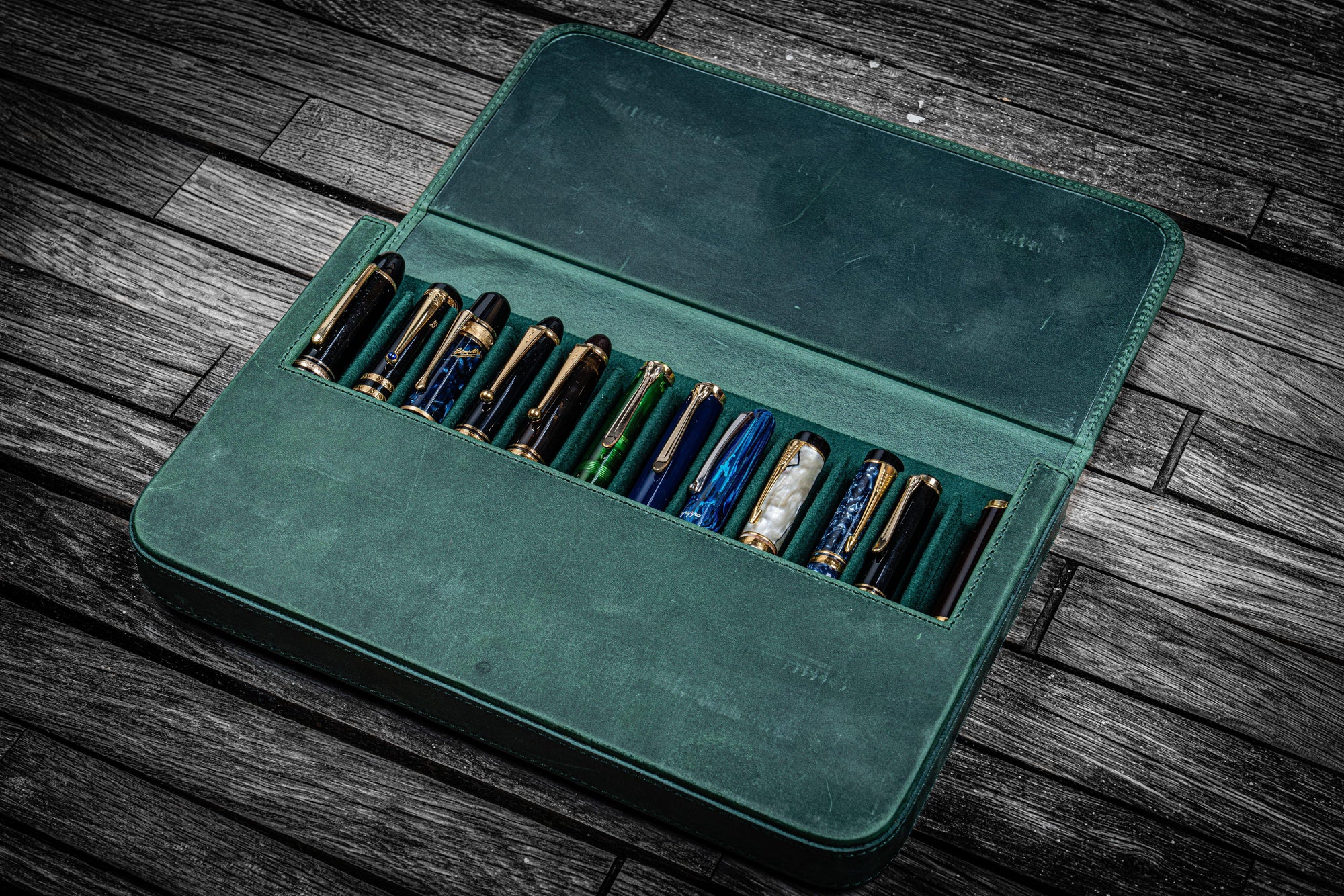 Leather Magnum Opus 12 Slots Hard Pen Case with Removable Pen Tray - Crazy Horse Forest Green-Galen Leather
