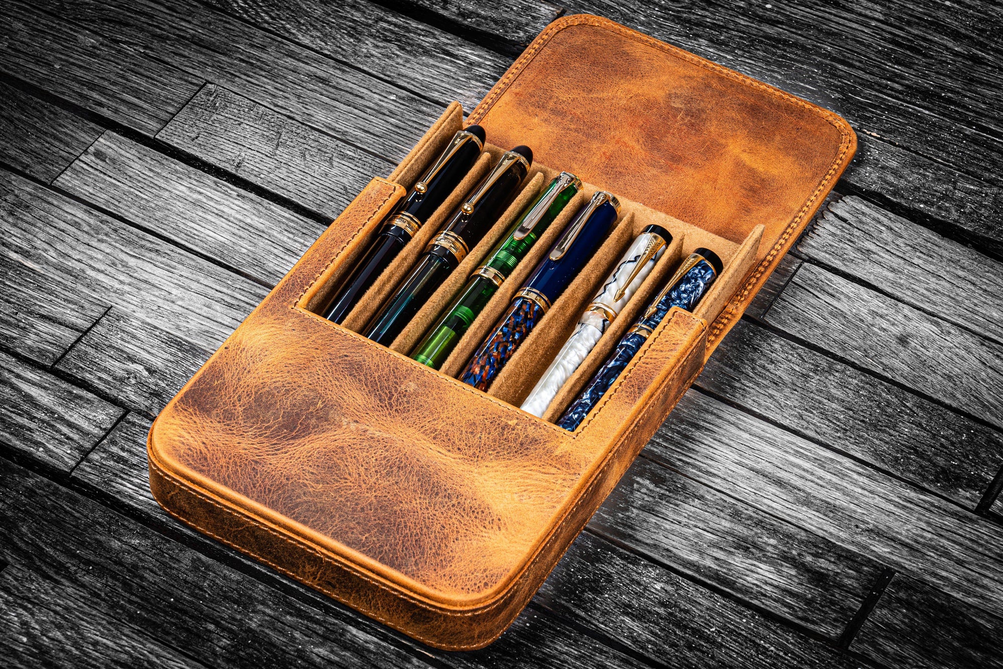 Galen Leather Co. Flap Pen Case for Five Pens  Best Price in 2023 at  Federalist Pens and Paper