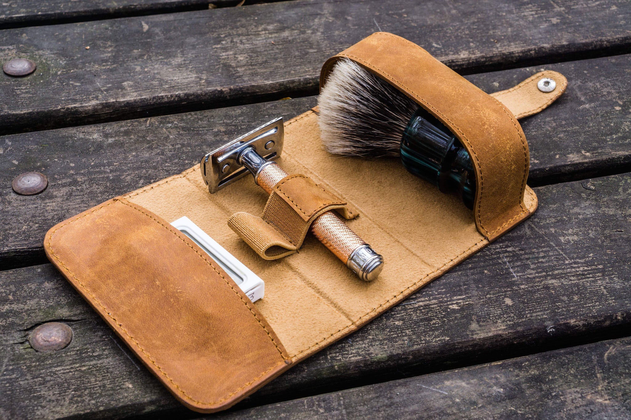 100% Handmade Leather Shaving Travel Kit - Crazy Horse Brown - Galen Leather