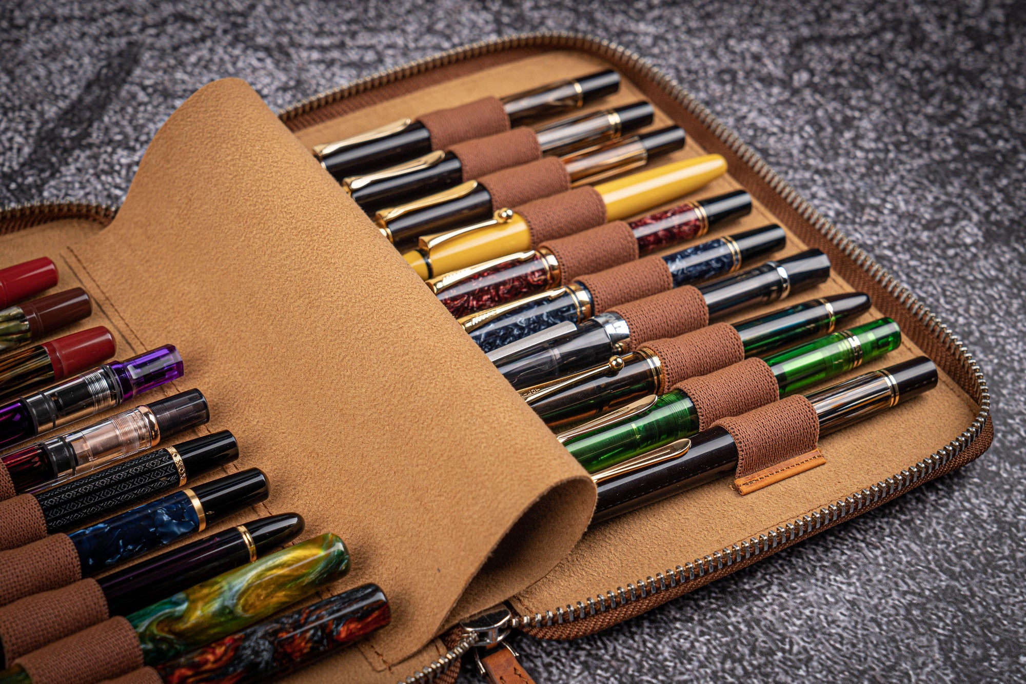 Leather Zippered 20 Slots Pen Case - Crazy Horse Brown - Galen Leather