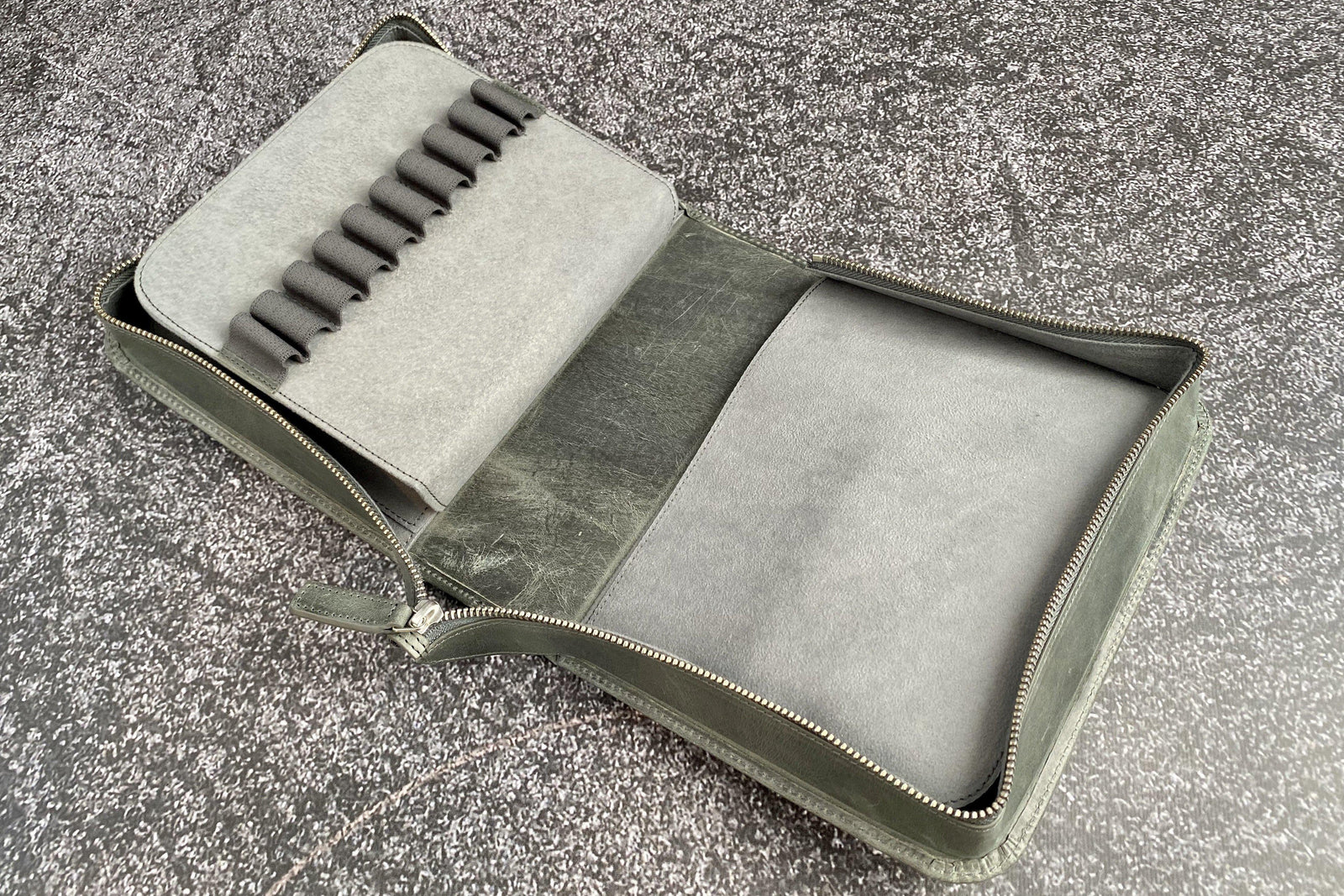 Leather Zippered 40 Slots Pen Case - Crazy Horse Smoky-Galen Leather