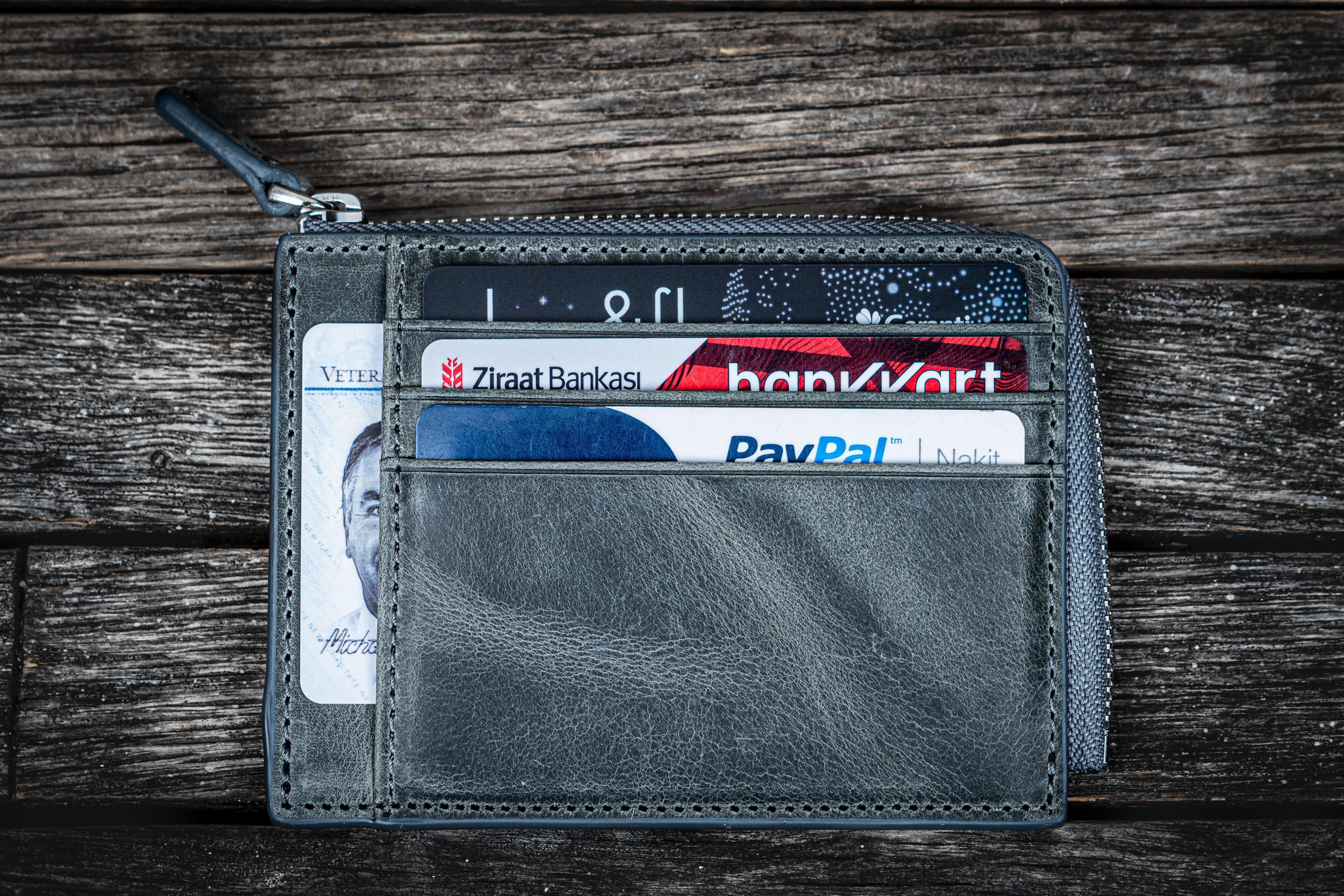 Design Your Personalised Multiple Wallet, Mon Monogram