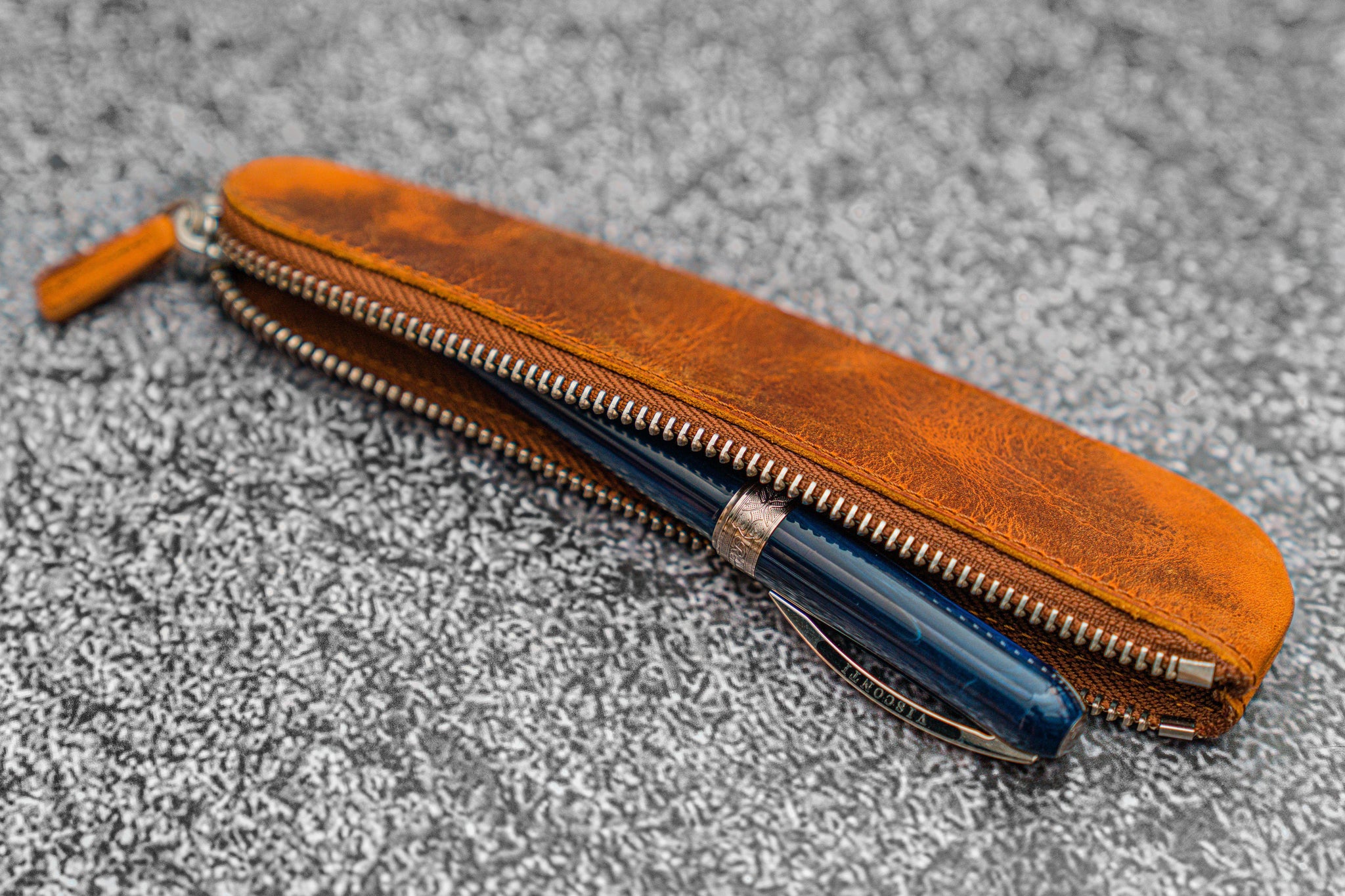 Leather pen 2024 case zipper