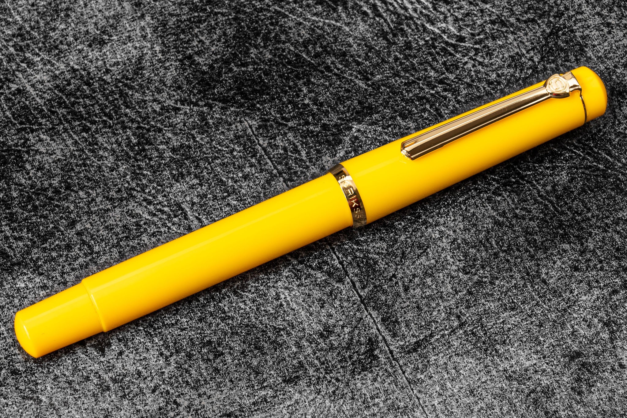 Scrikss 419 Fountain Pen - White | Buy Online at Galen Leather